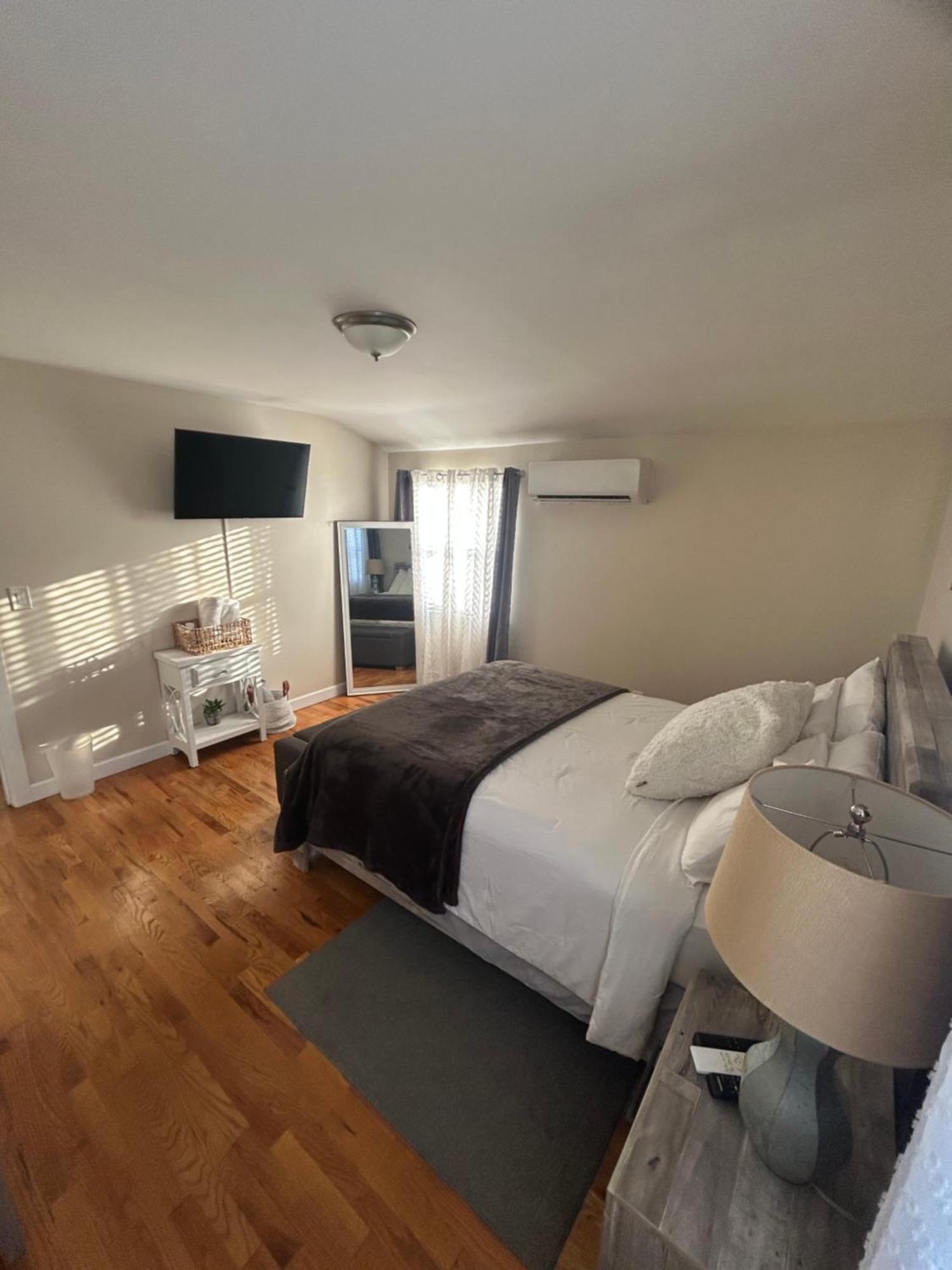 Chic Modern Bedroom 5 Mins From Jfk New York Dış mekan fotoğraf